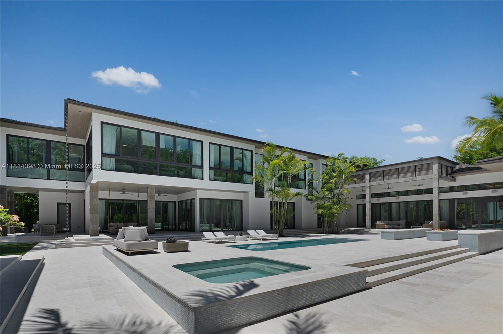 9505 SW 63rd Ct Pinecrest, FL 33156