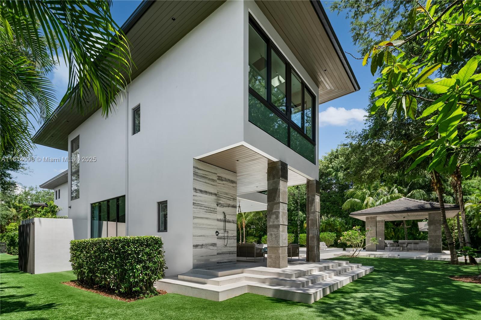 9505 SW 63rd Ct Pinecrest, FL 33156