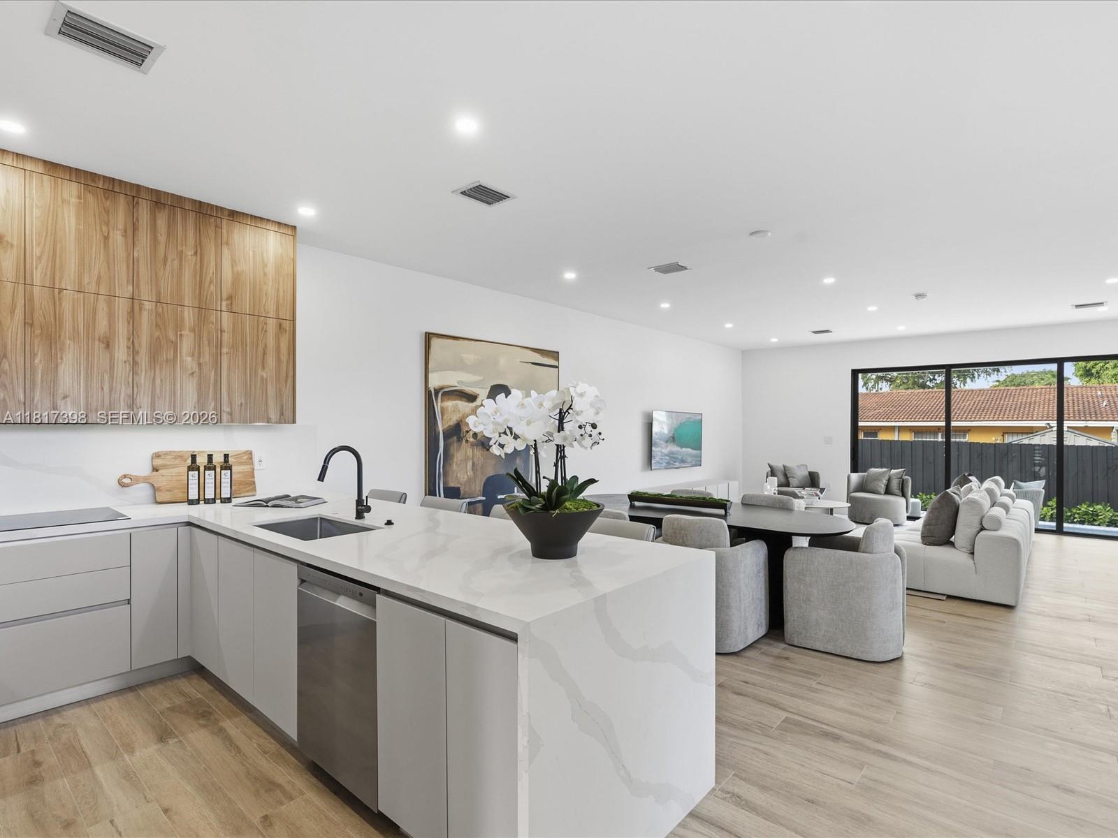 2732 SW 31st Ave Miami, FL 33133