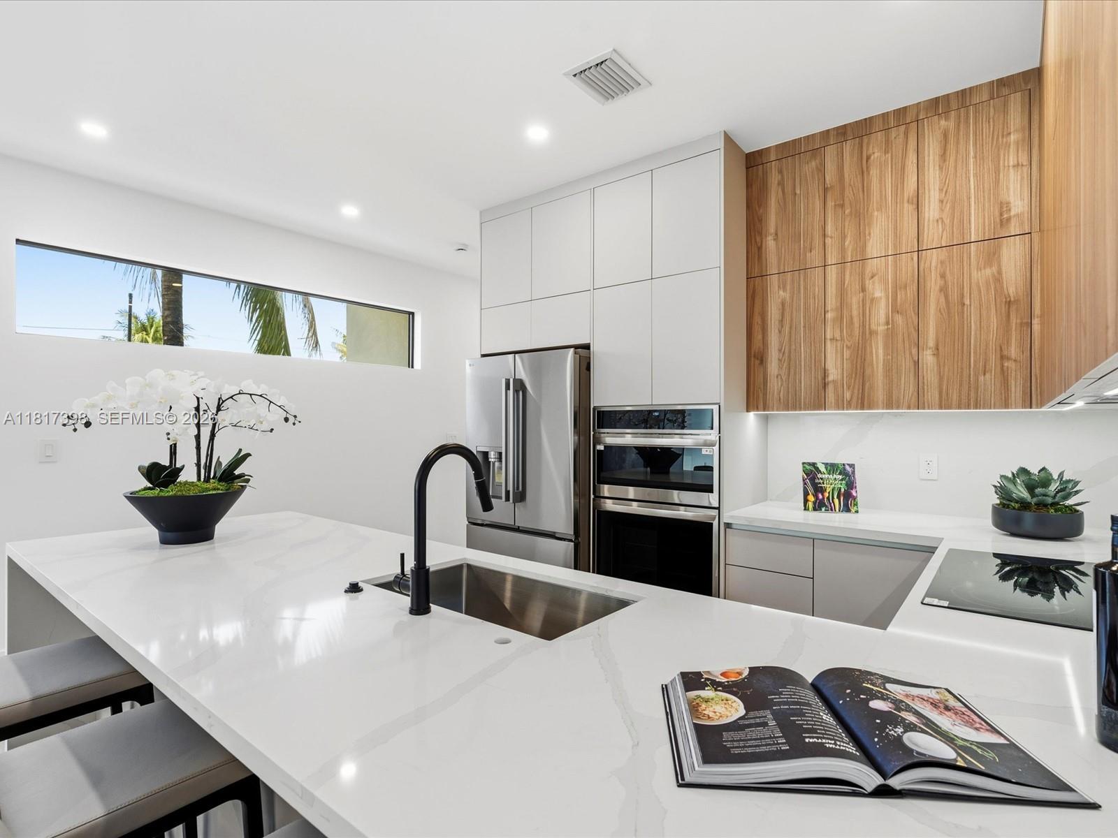 2732 SW 31st Ave Miami, FL 33133