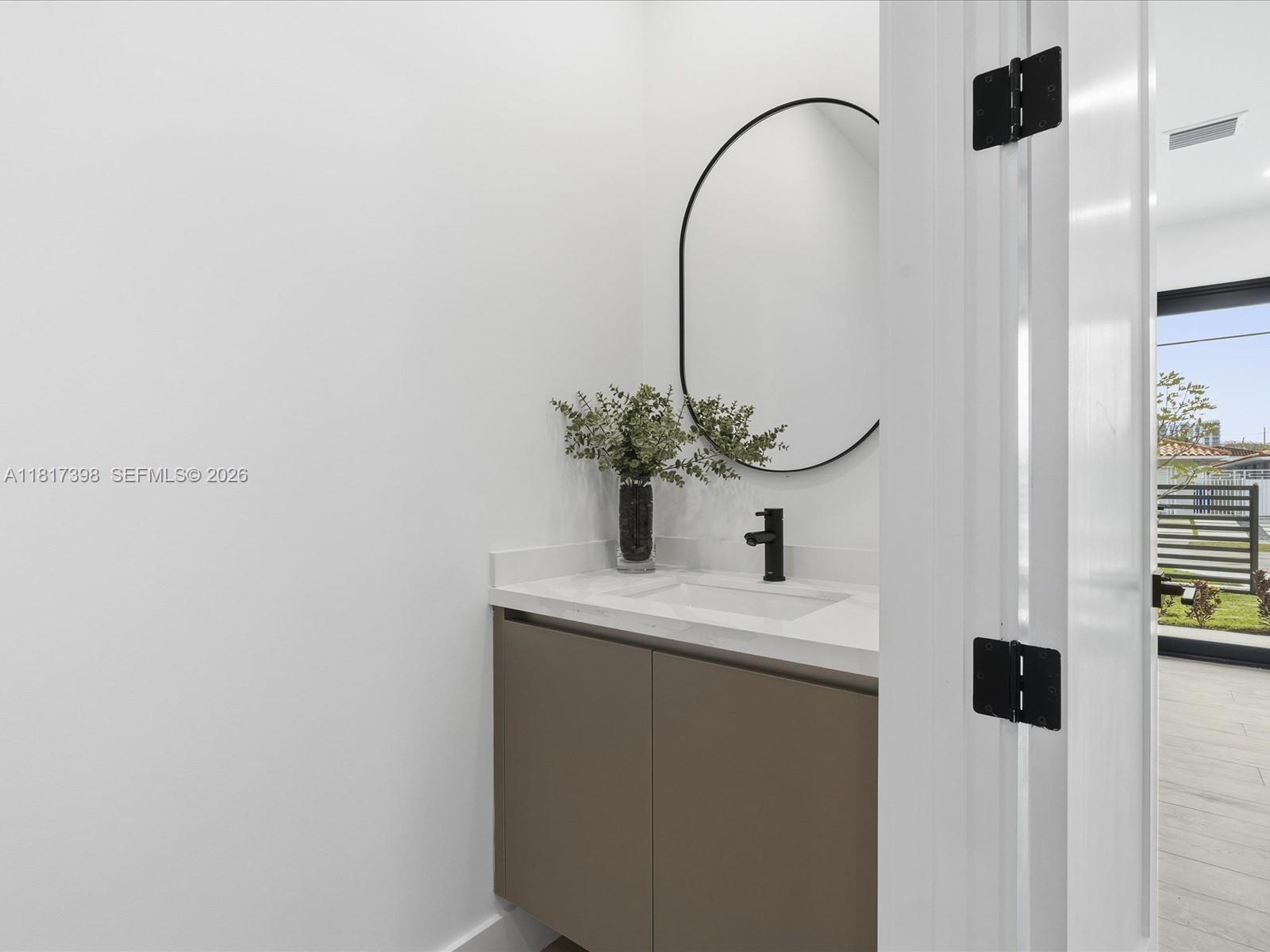 2732 SW 31st Ave Miami, FL 33133