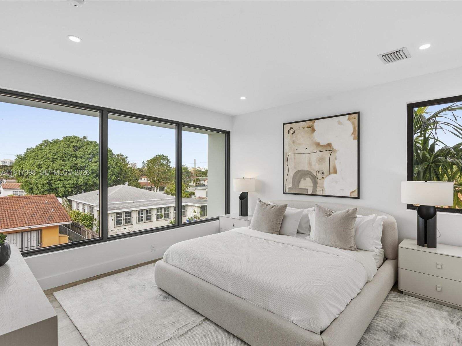 2732 SW 31st Ave Miami, FL 33133