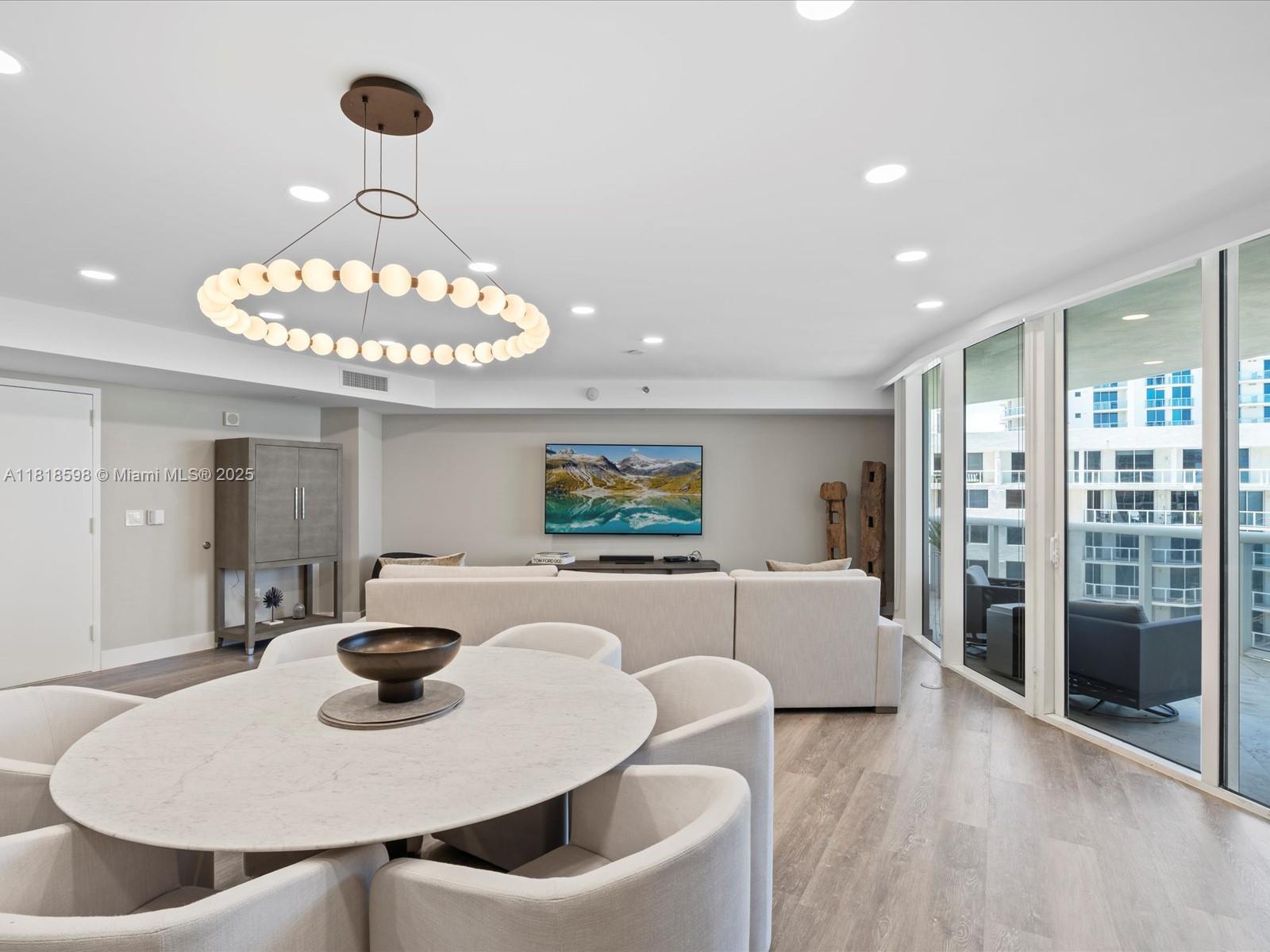 image Ocean Four Condo1