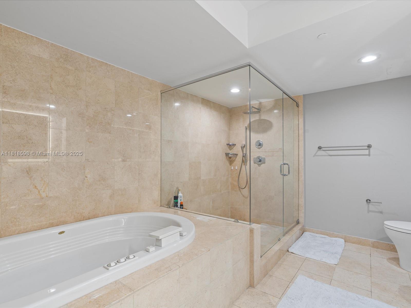 image Ocean Four Condo28