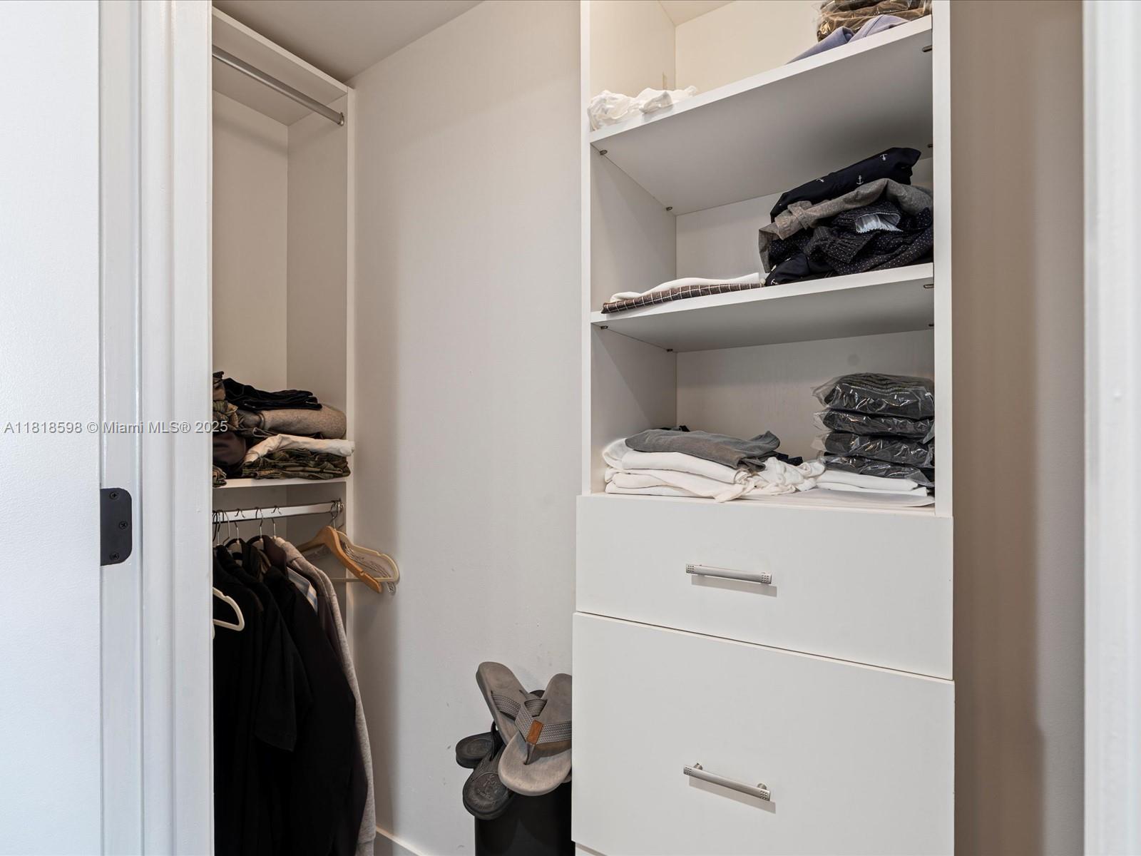 image Ocean Four Condo33