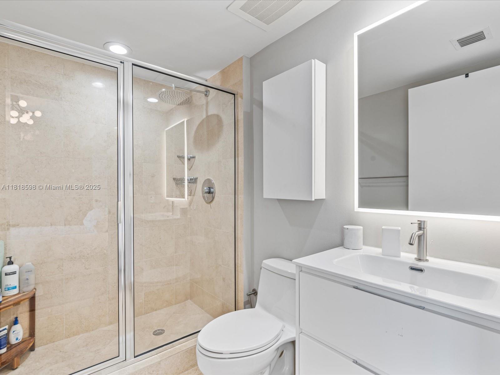 image Ocean Four Condo34