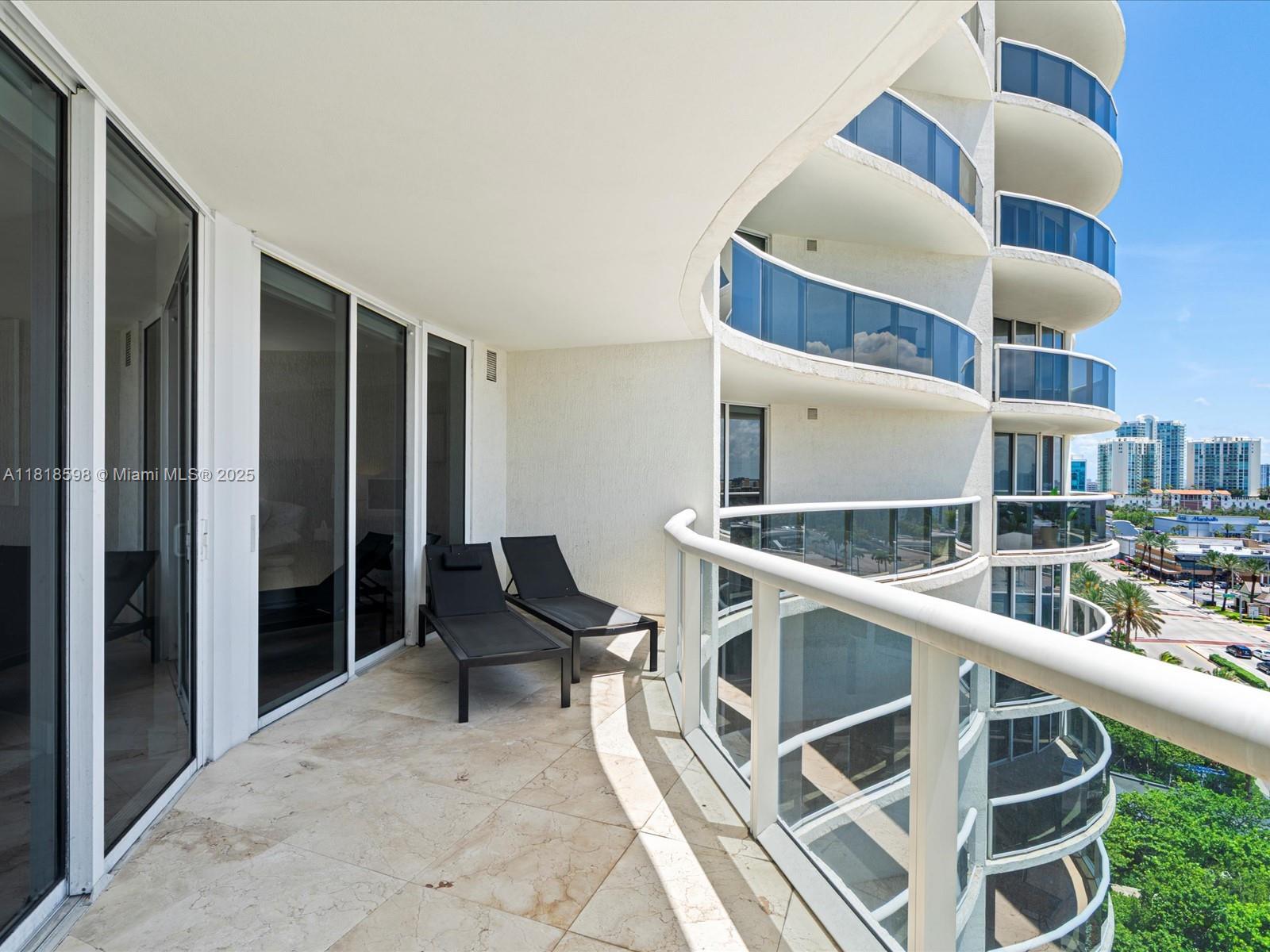 image Ocean Four Condo36