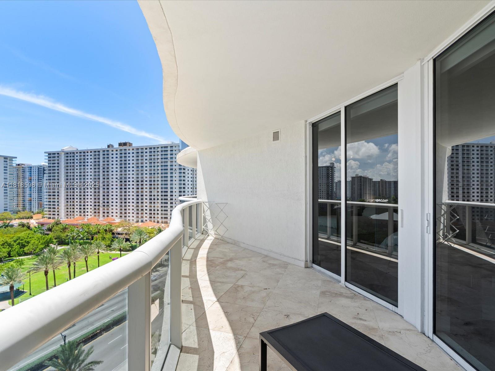 image Ocean Four Condo37