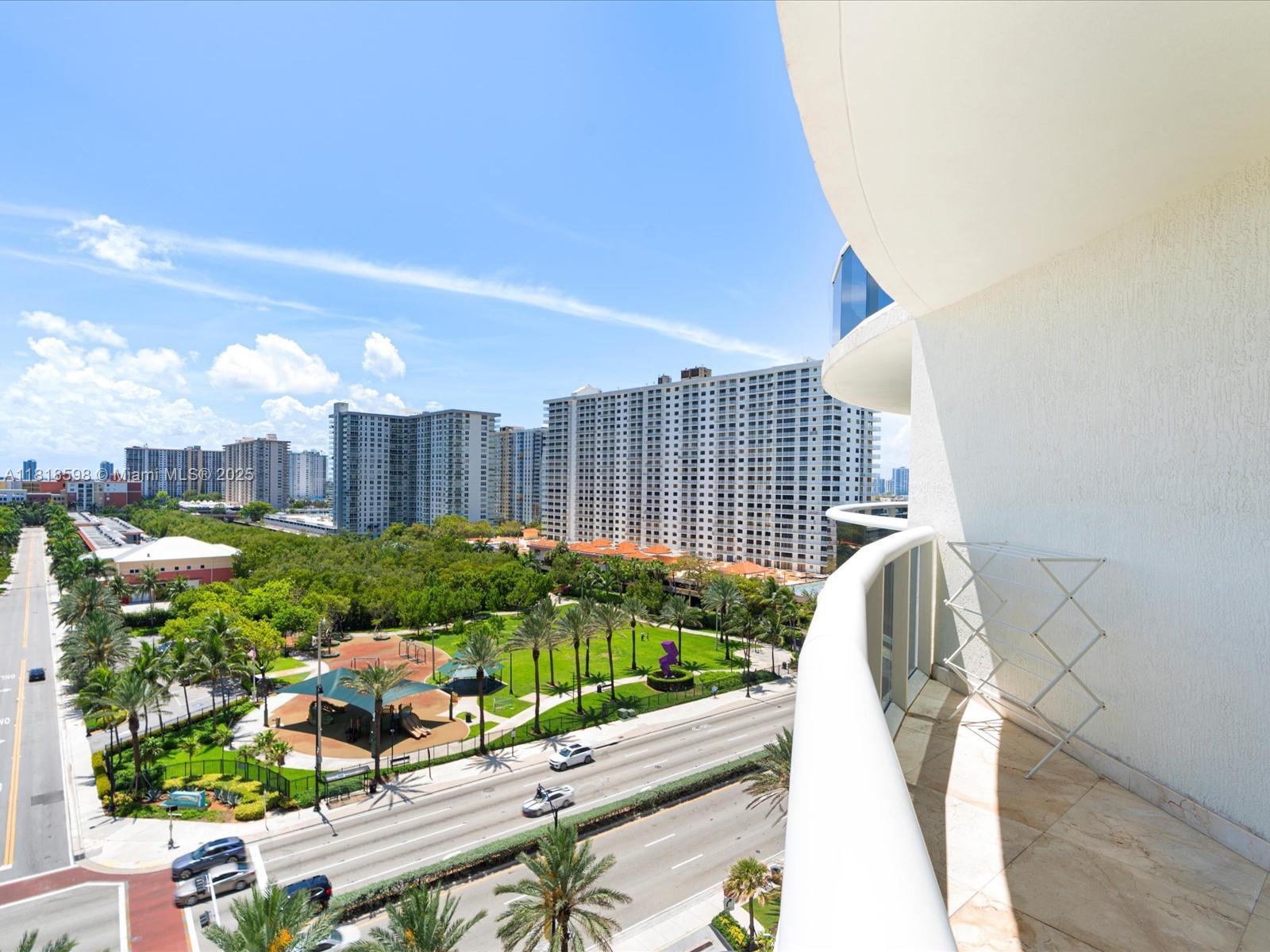 image Ocean Four Condo38