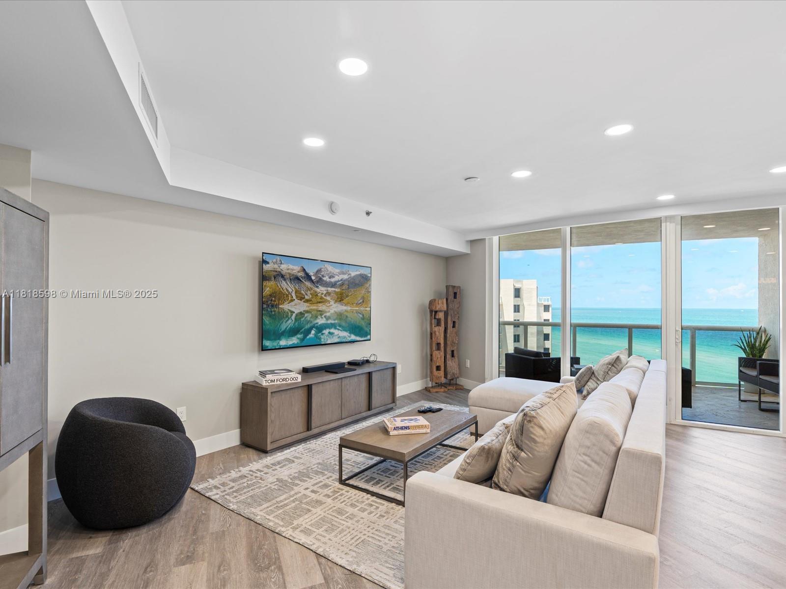 image Ocean Four Condo3