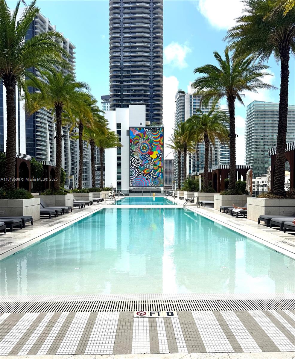 image Sls Lux62