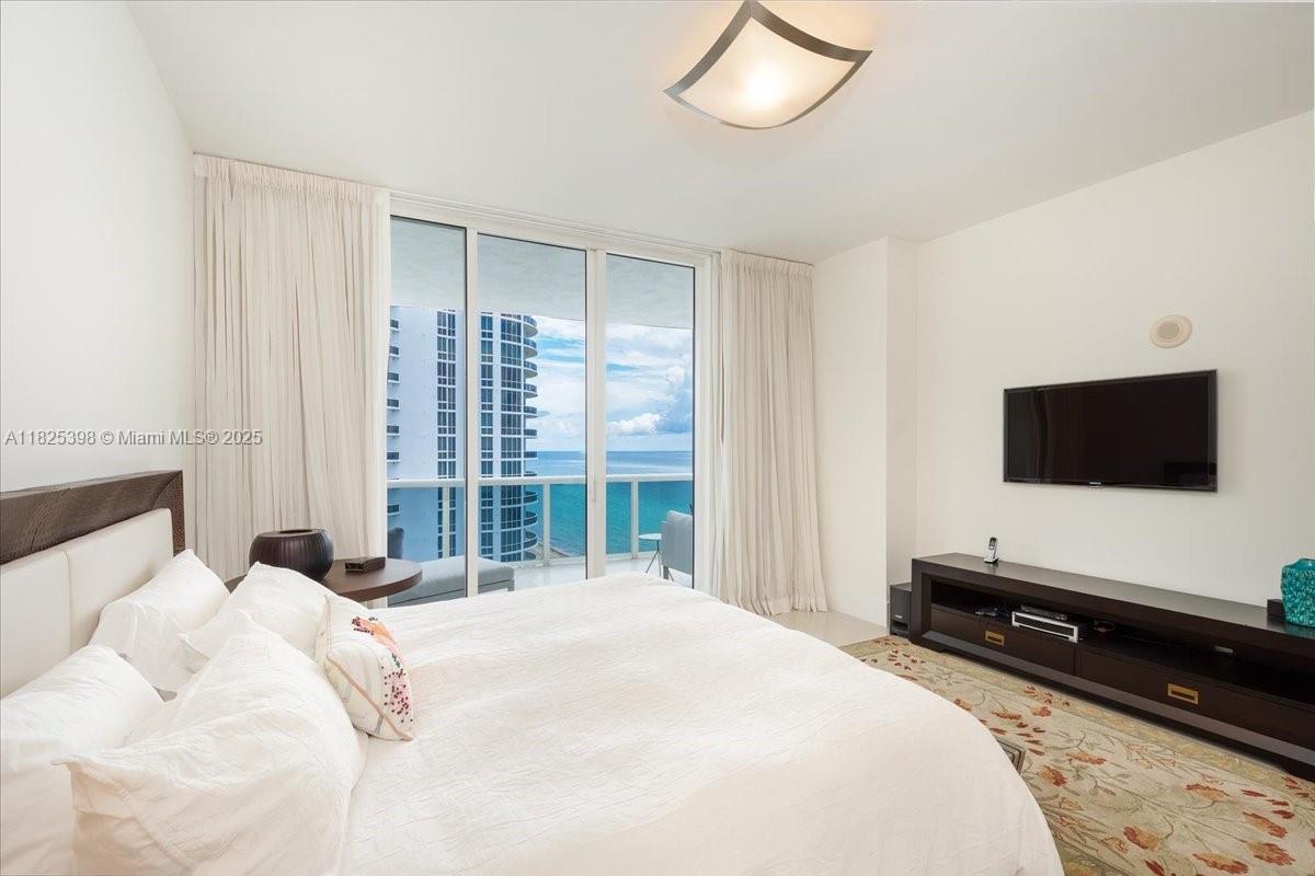 image Tdr Tower Iii Condo14