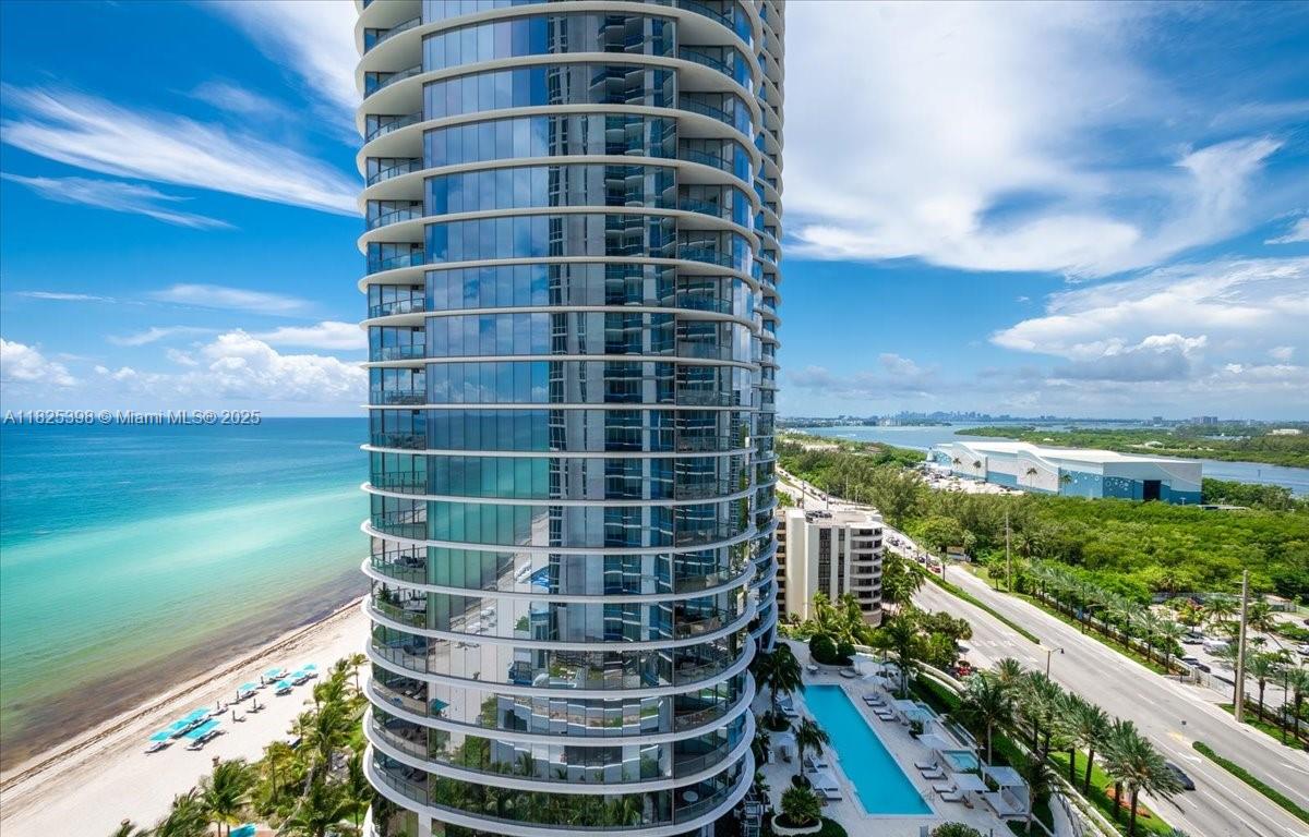 image Tdr Tower Iii Condo2