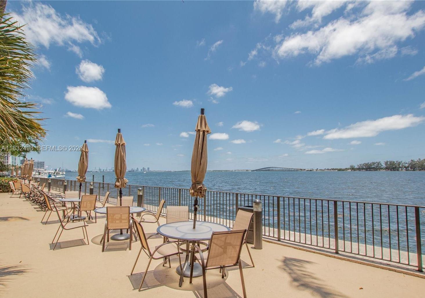 image Brickell Bay Club25