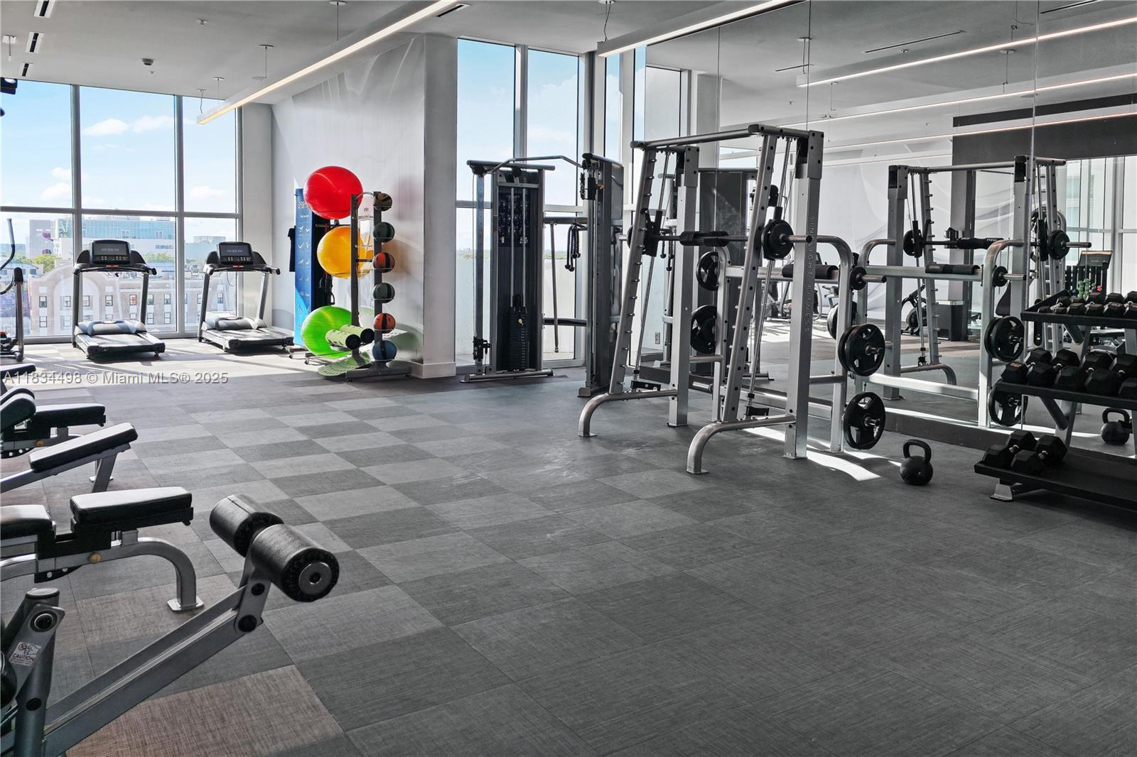 image Quadro Residences28