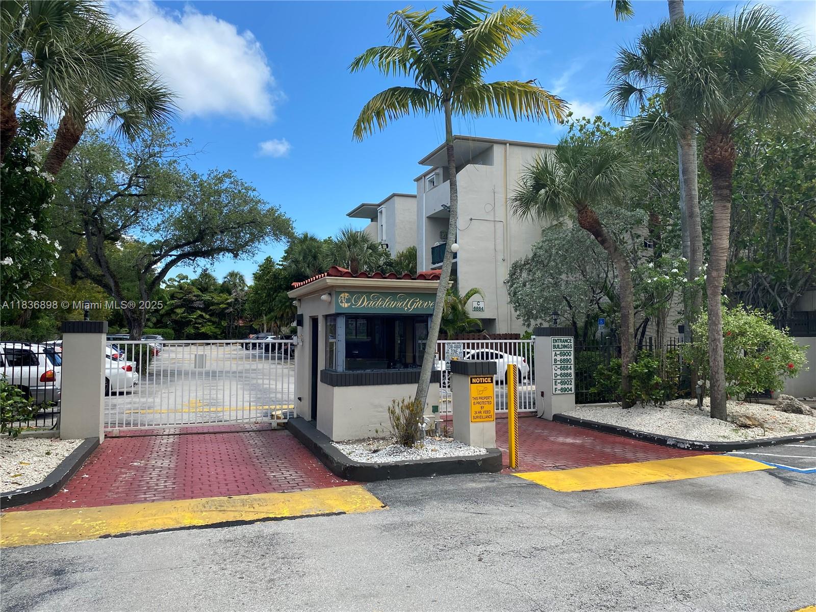 6900 N Kendall Dr #A102 Pinecrest, FL 33156