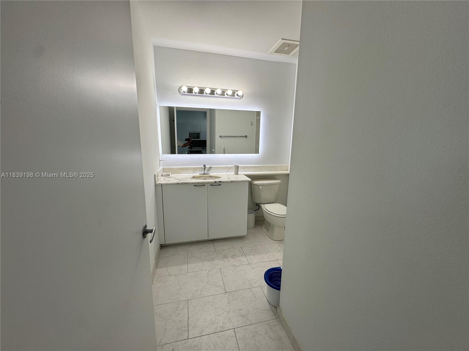 image The Loft Downtown Condo20