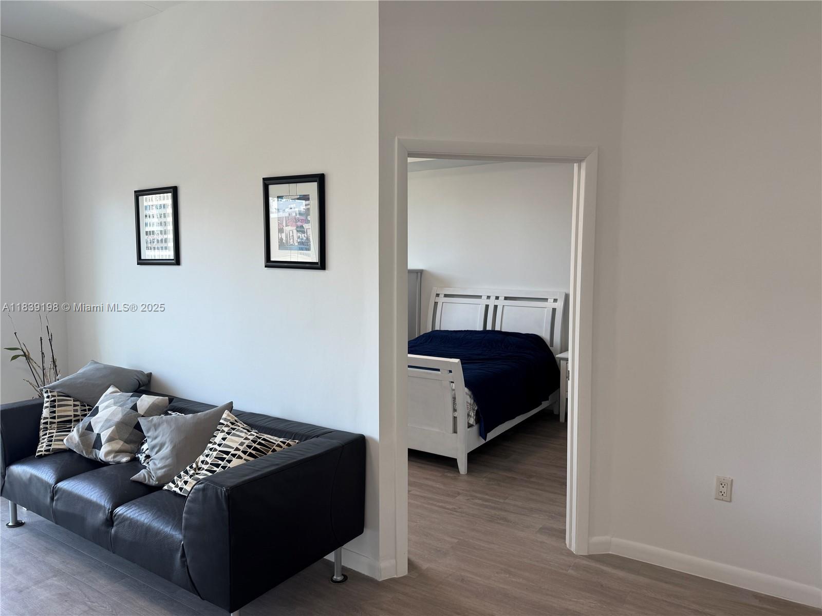 image The Loft Downtown Condo26
