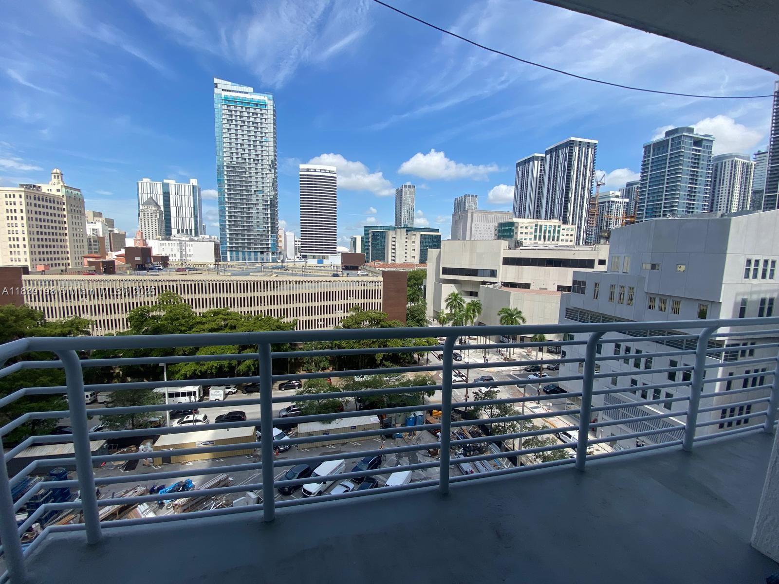 image The Loft Downtown Condo3