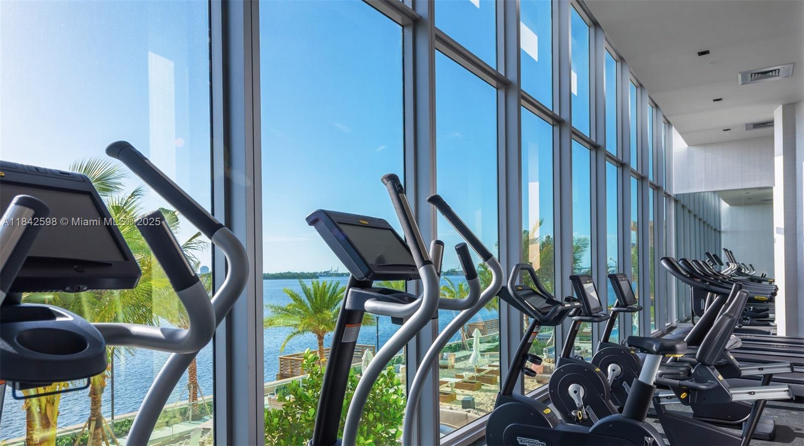 image Biscayne Beach Condo12