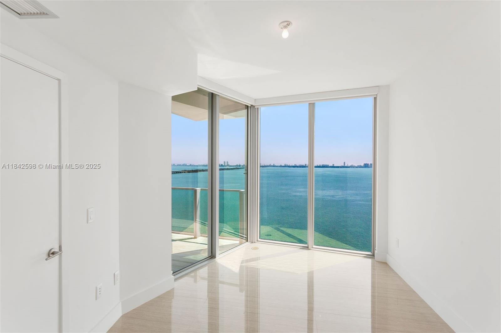 image Biscayne Beach Condo1