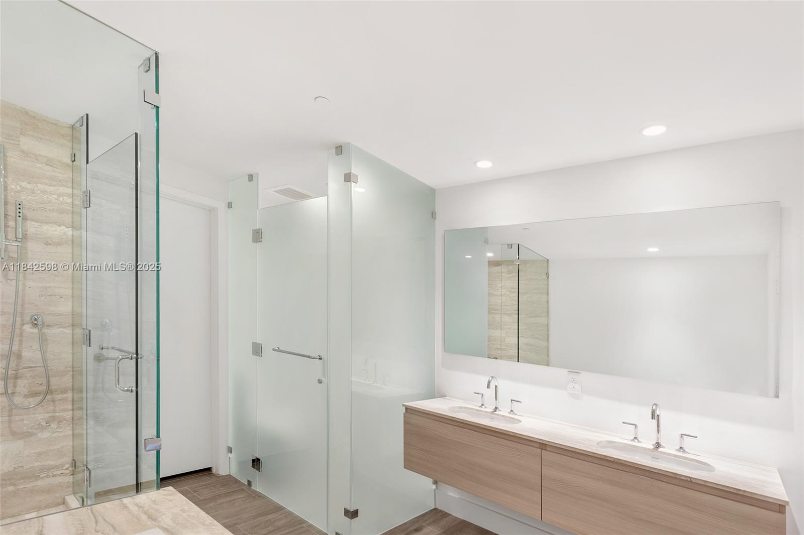 image Biscayne Beach Condo5