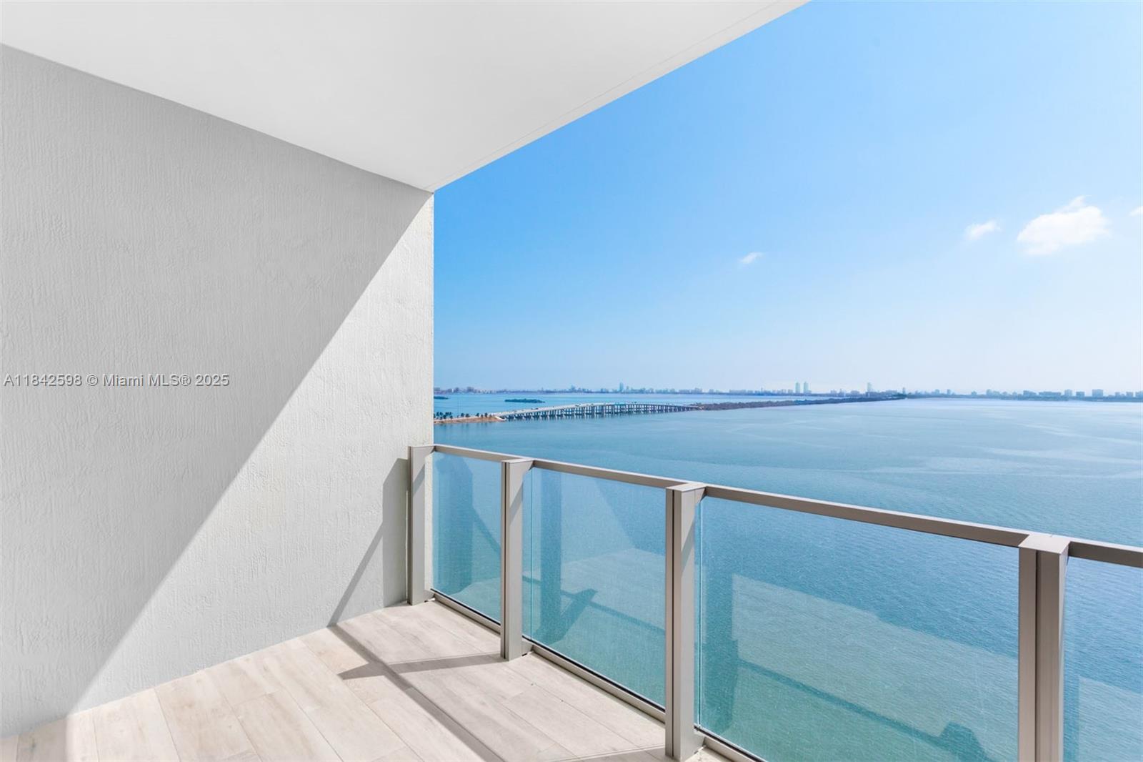 image Biscayne Beach Condo6