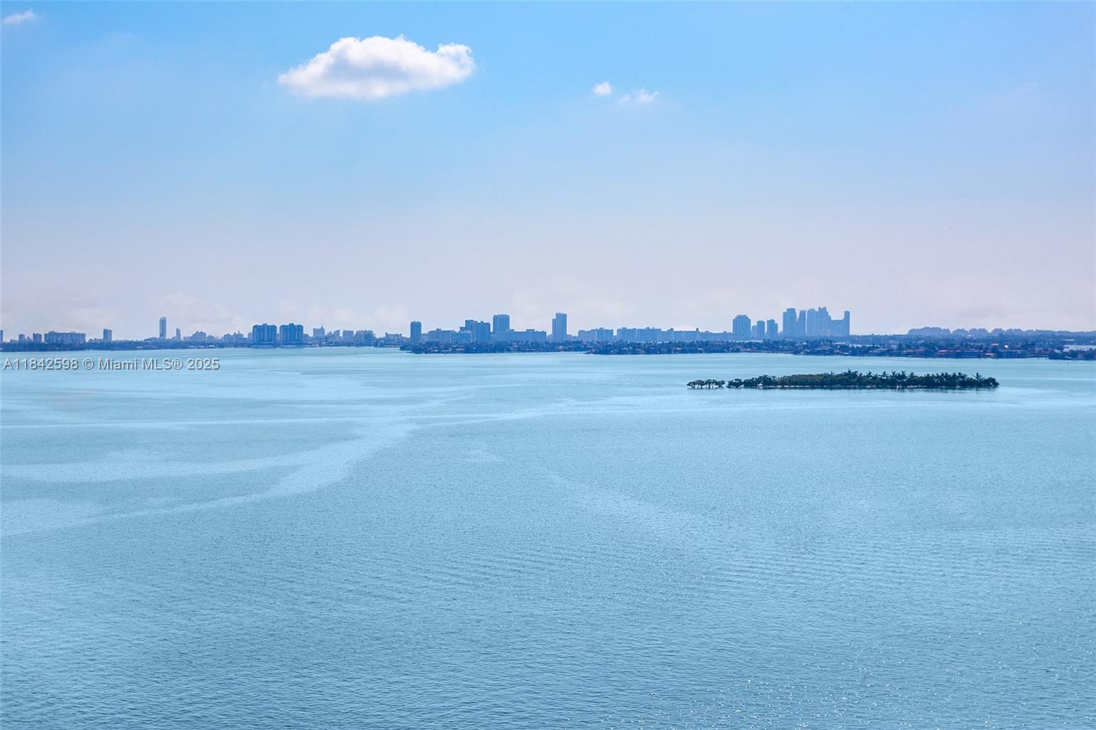 image Biscayne Beach Condo7