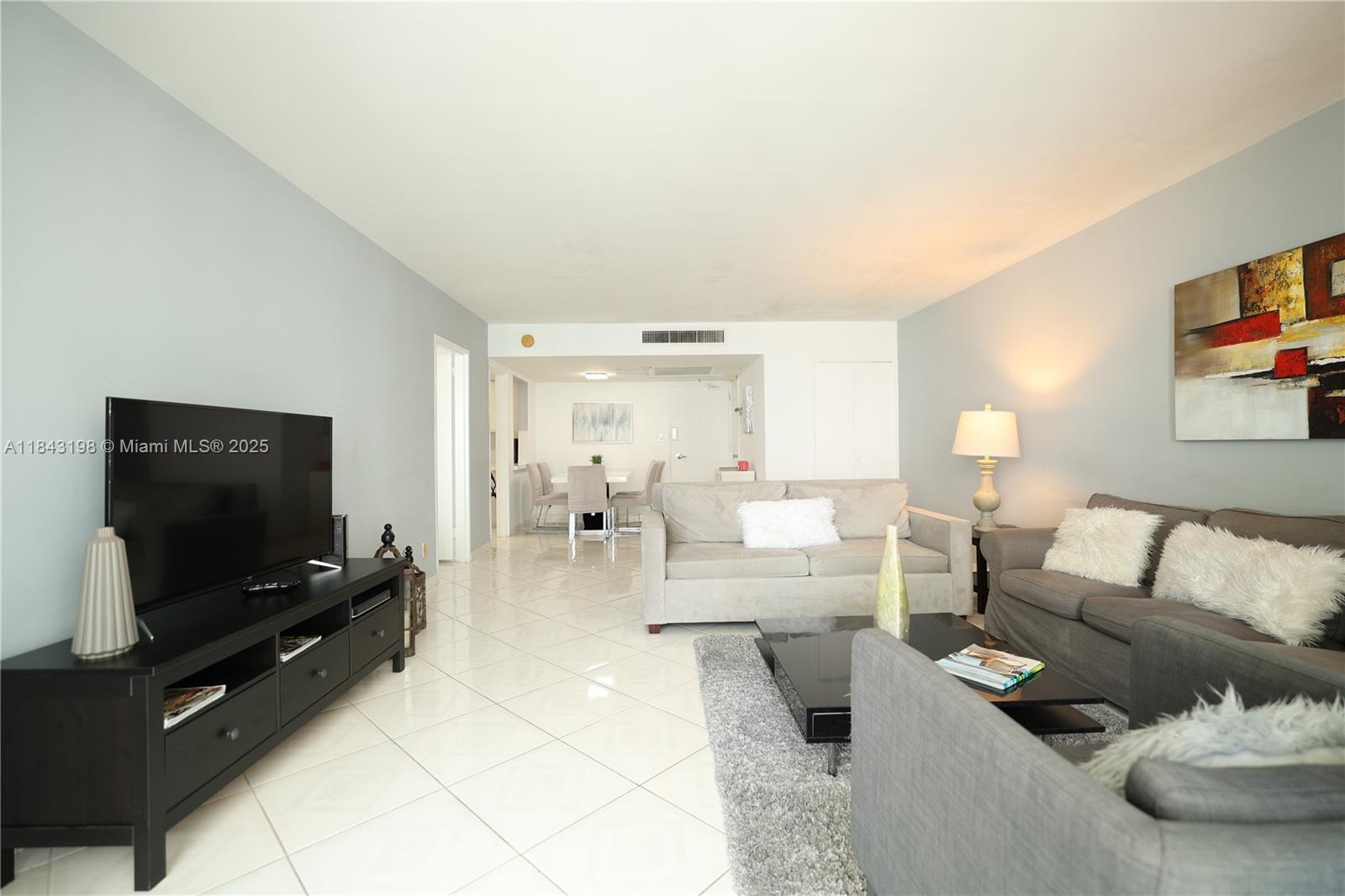 5151 Collins Ave #927,Miami Beach, FL 33140