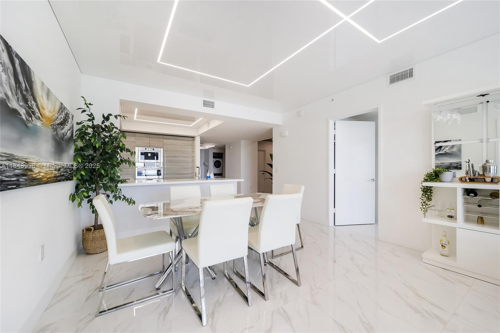image Parque Towers Condo10