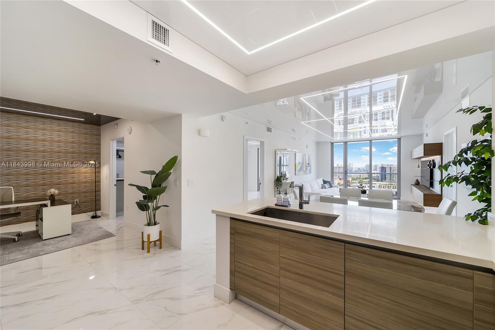 image Parque Towers Condo16