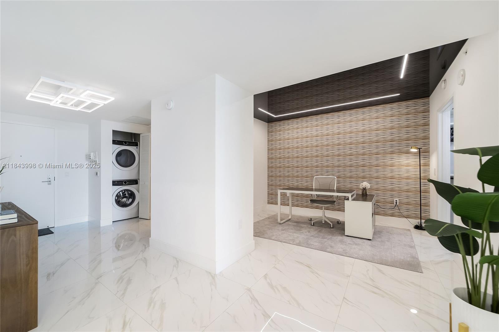 image Parque Towers Condo18