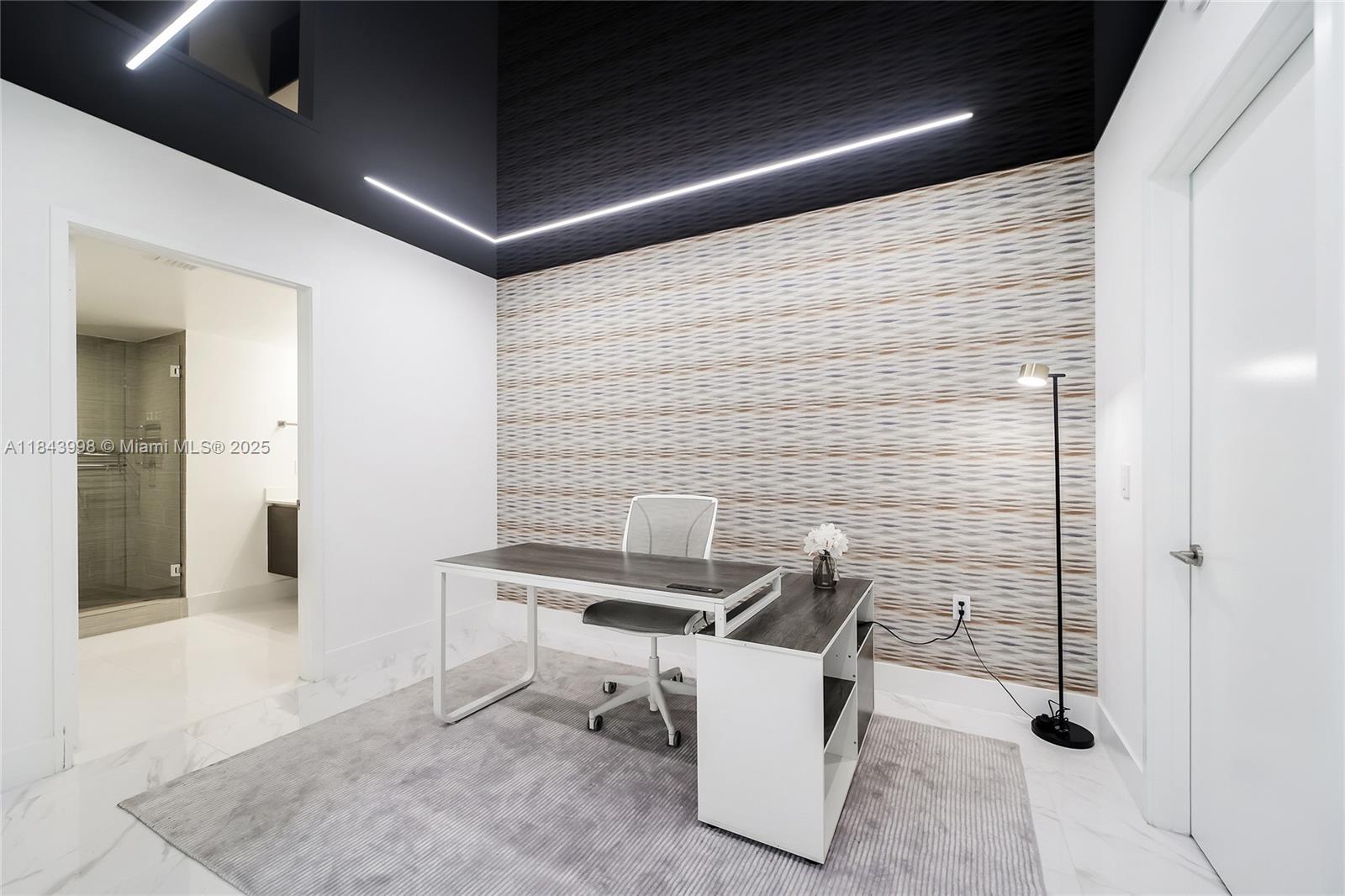 image Parque Towers Condo21