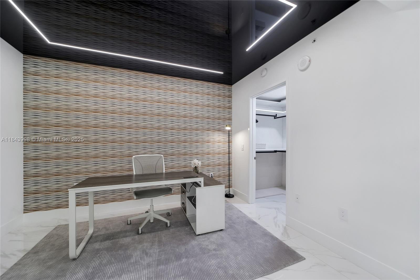image Parque Towers Condo22