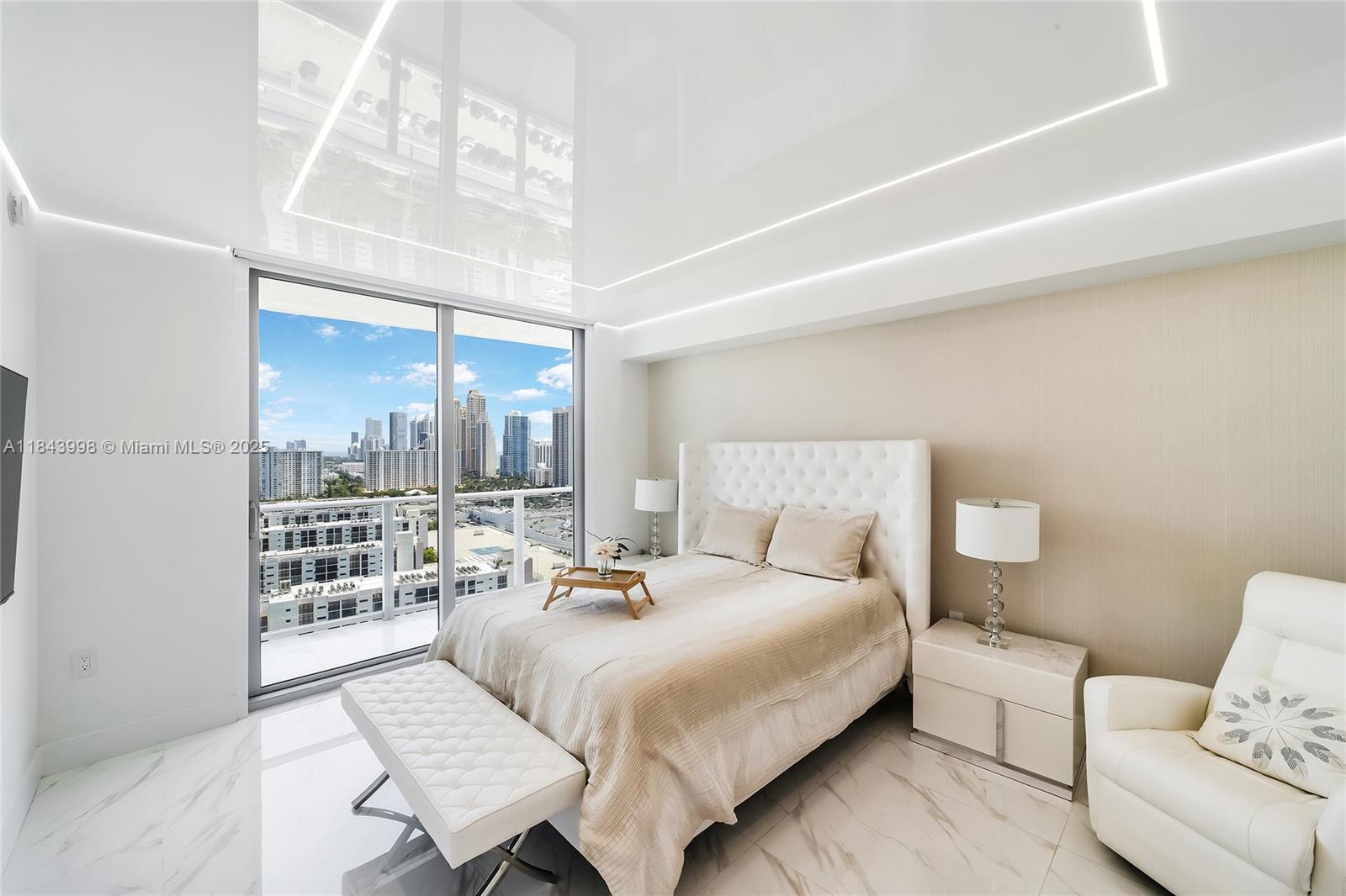 image Parque Towers Condo26