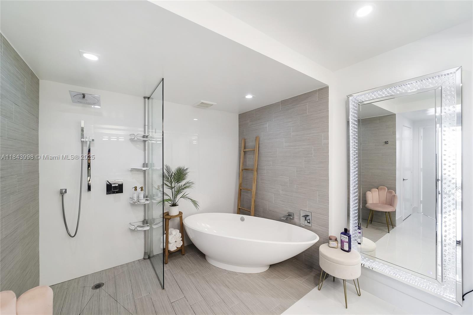 image Parque Towers Condo37