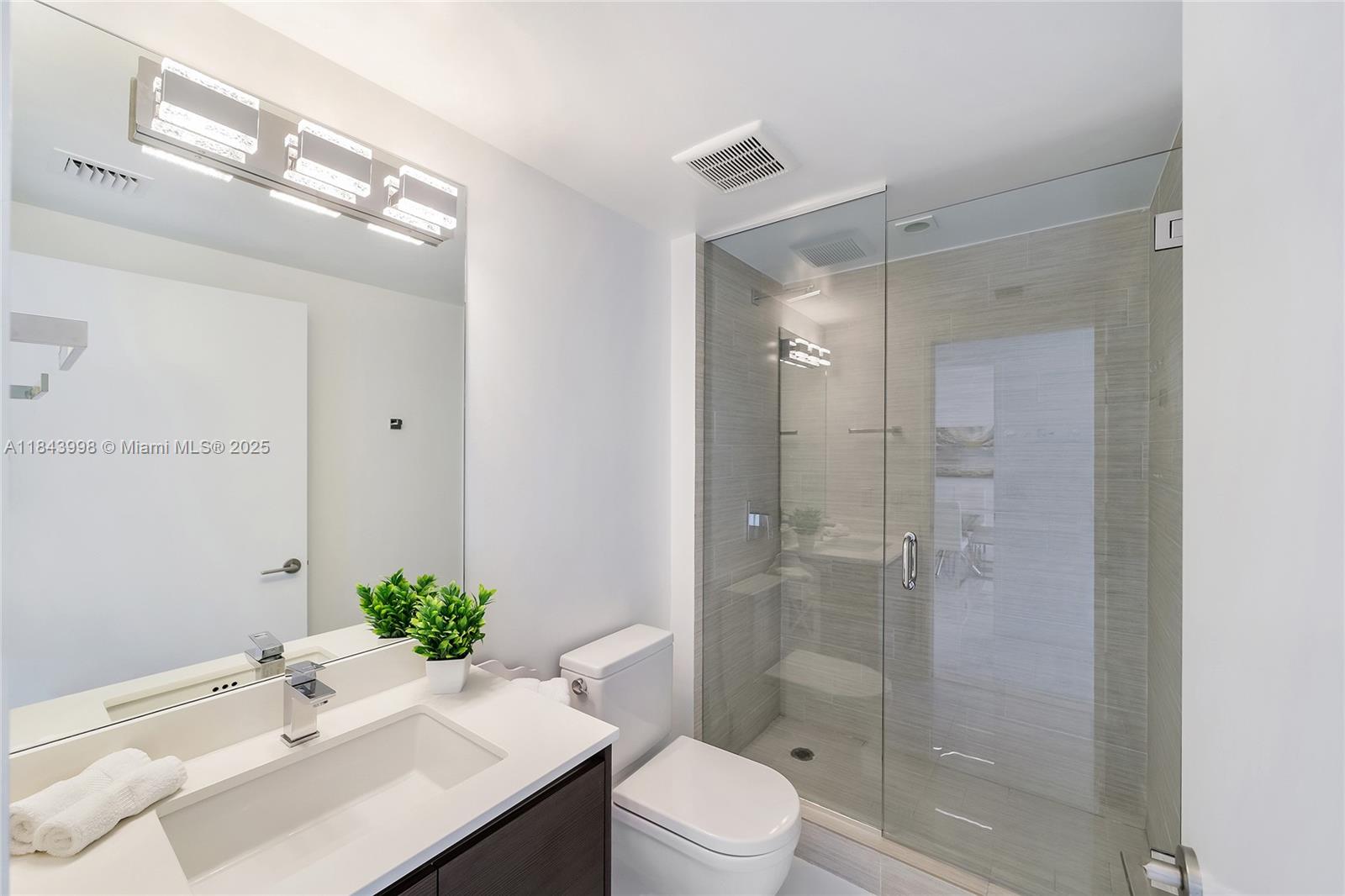 image Parque Towers Condo44