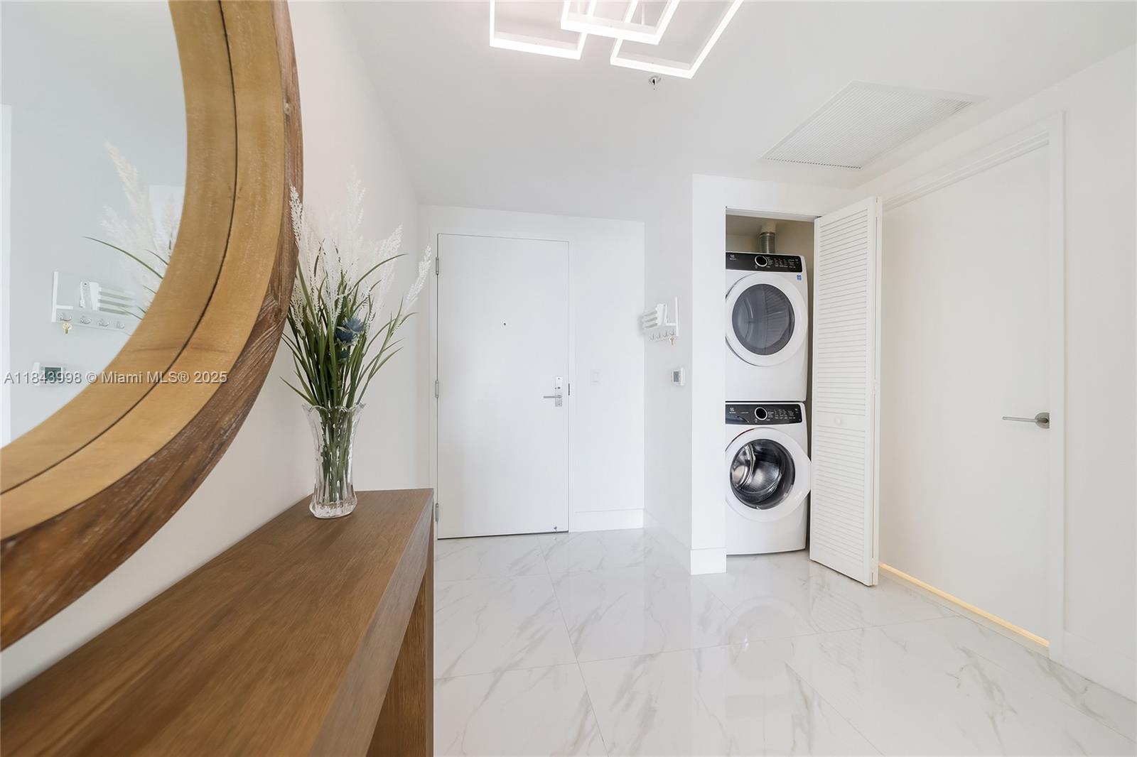 image Parque Towers Condo47