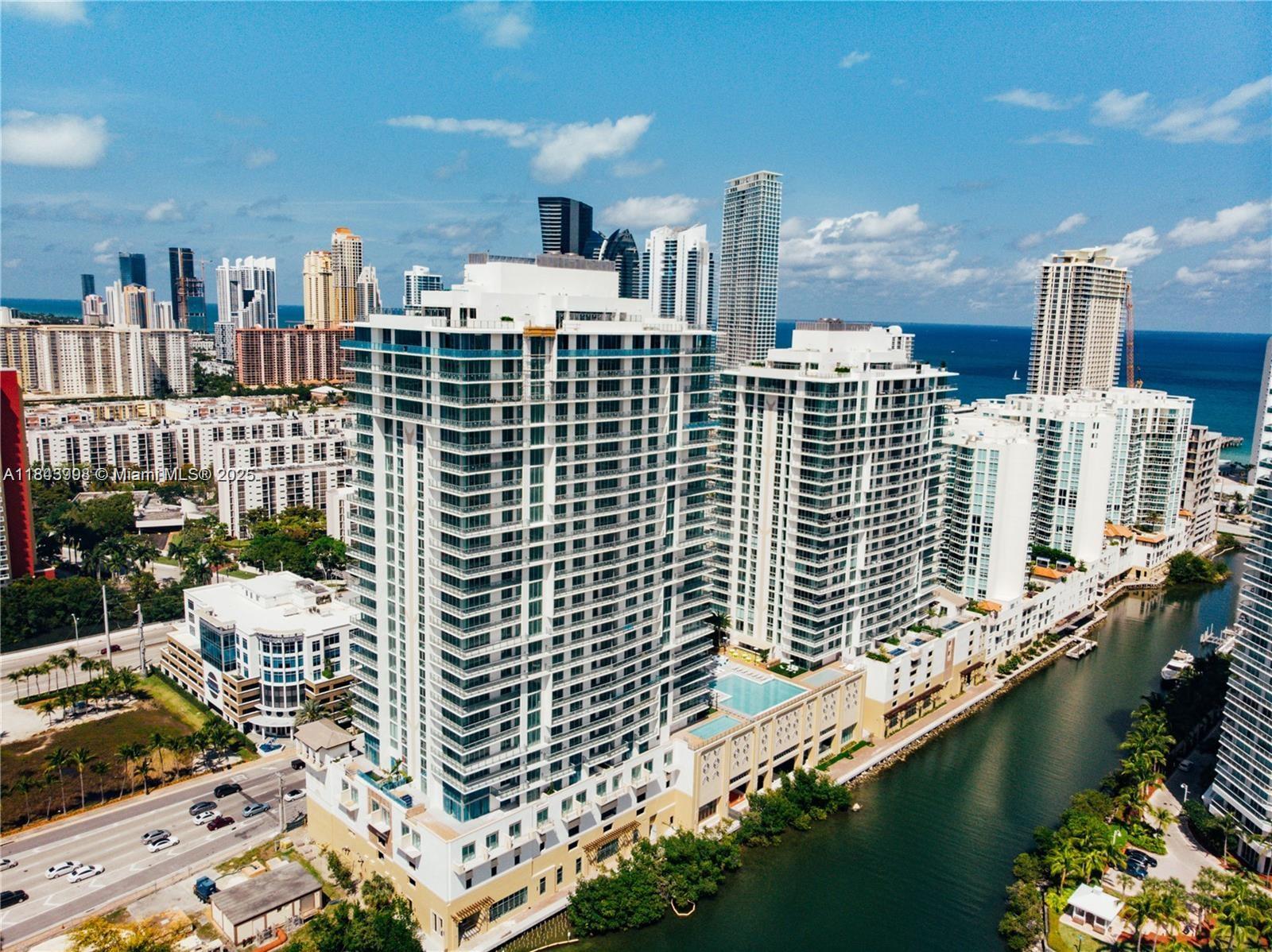 image Parque Towers Condo68