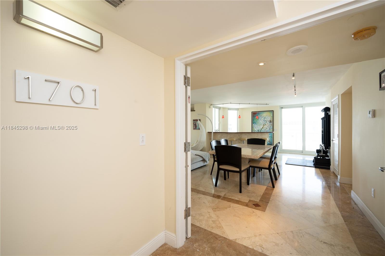5900 Collins Ave #1701 Miami Beach, FL 33140