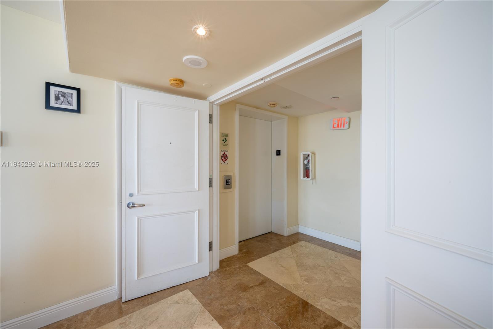 5900 Collins Ave #1701 Miami Beach, FL 33140