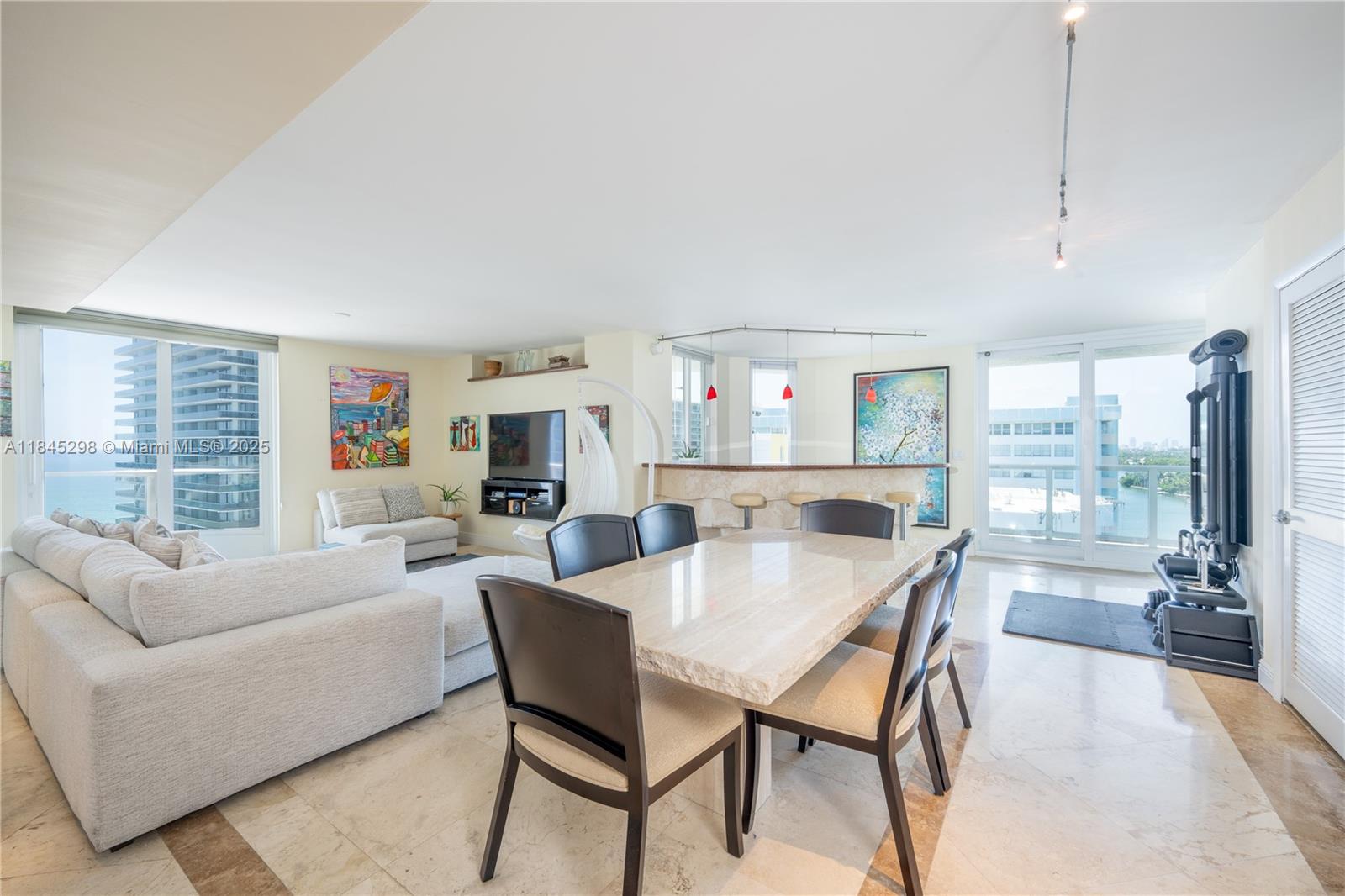 5900 Collins Ave #1701 Miami Beach, FL 33140