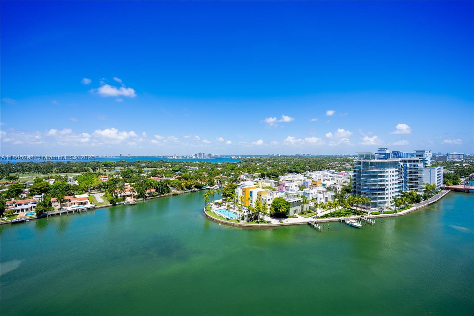 5900 Collins Ave #1701 Miami Beach, FL 33140