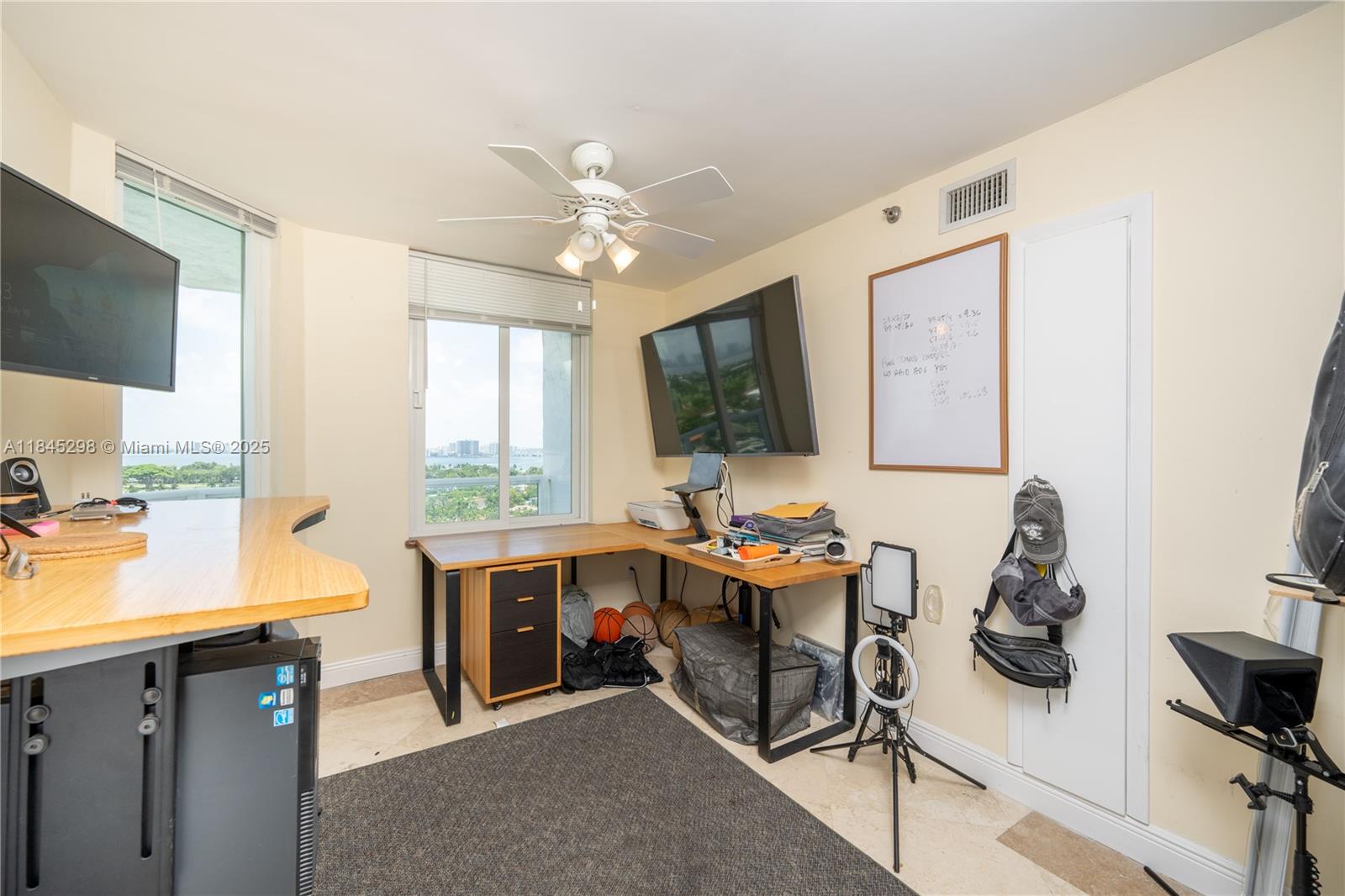 5900 Collins Ave #1701 Miami Beach, FL 33140