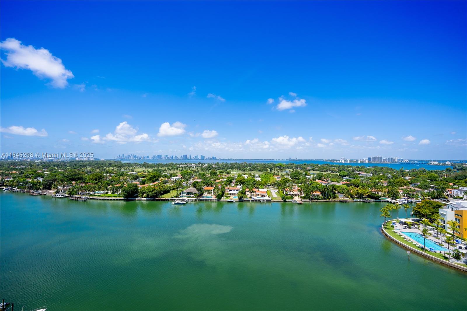 5900 Collins Ave #1701 Miami Beach, FL 33140