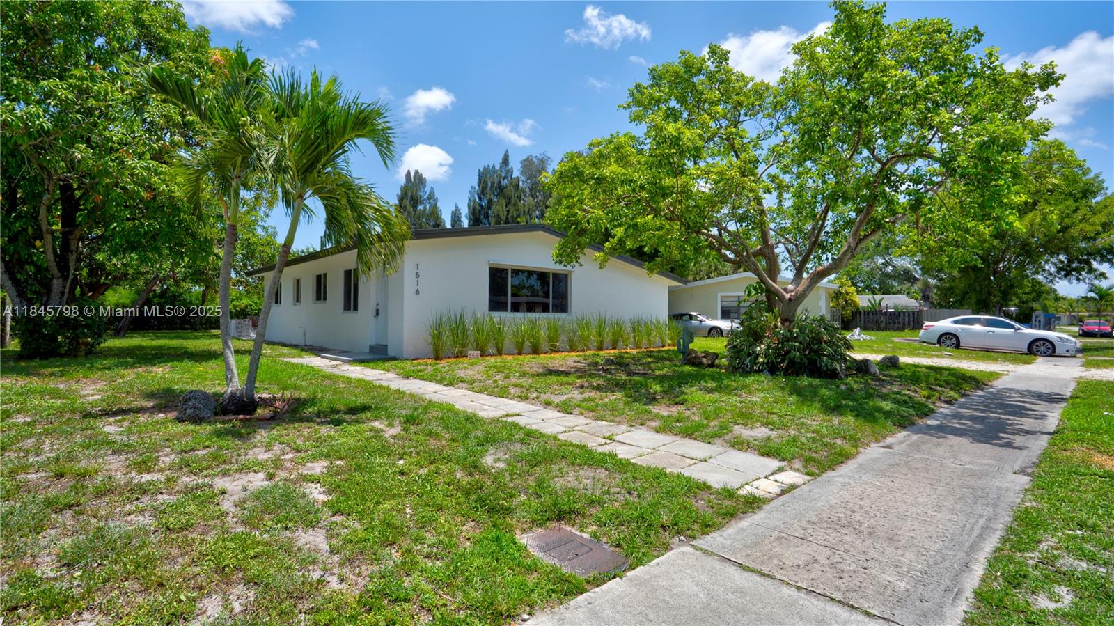 1516 NW 19th Ave