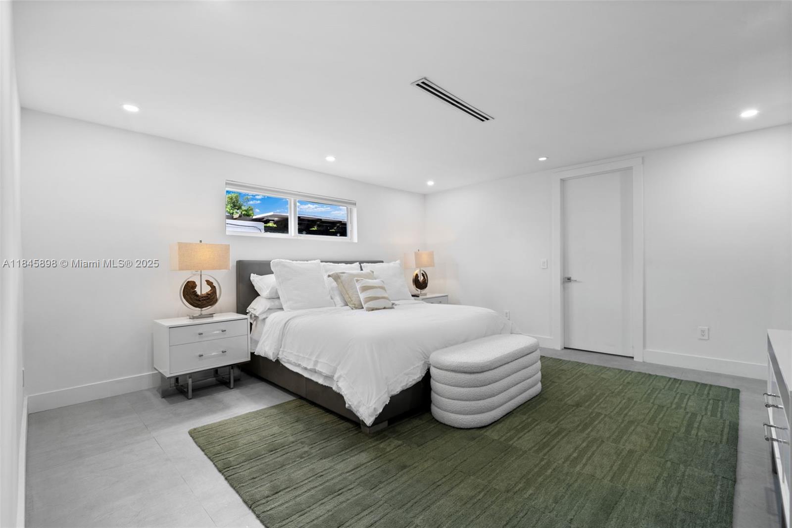 20600 NE 22nd Ct Aventura, FL 33180