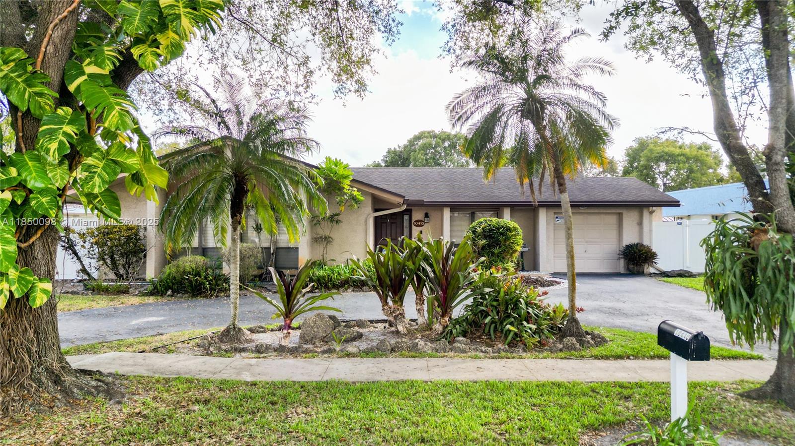 10410 SW 50th Pl