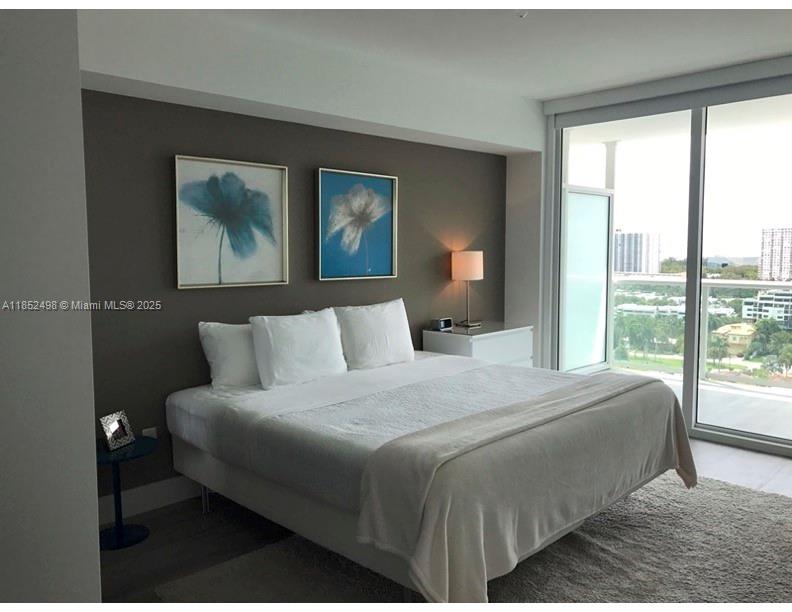 image 400 Sunny Isles14