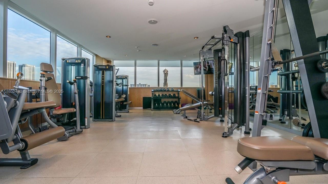 image 400 Sunny Isles31